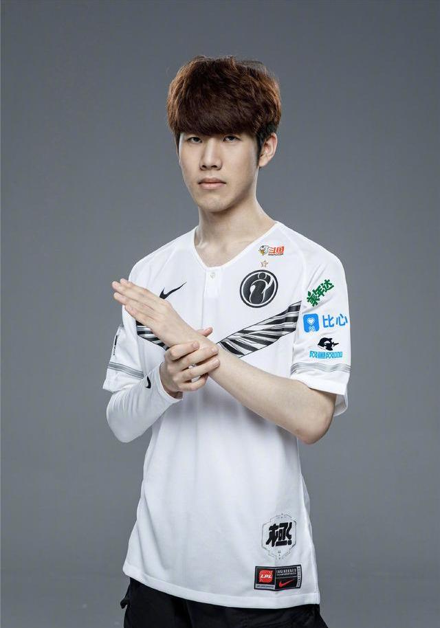 FalleN 在职业生涯中赢得了第 14 个 Bo5 决赛，共参加 15 场